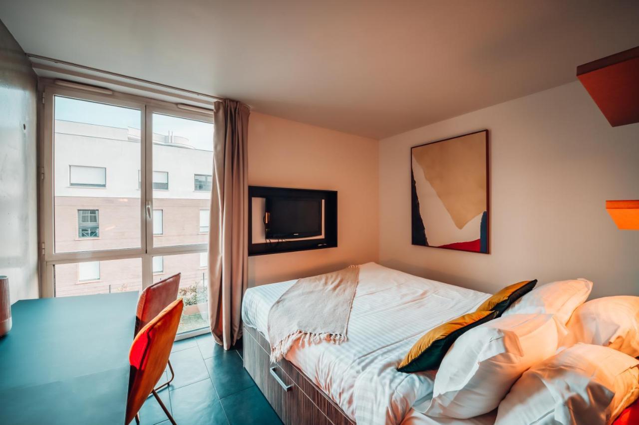 Cowool Cergy Aparthotel Exterior photo